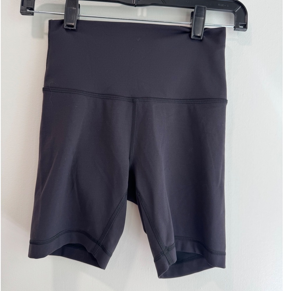 Lululemon Wunder Train High-Rise Short 6" Black Everlux LW7BESS Size 4